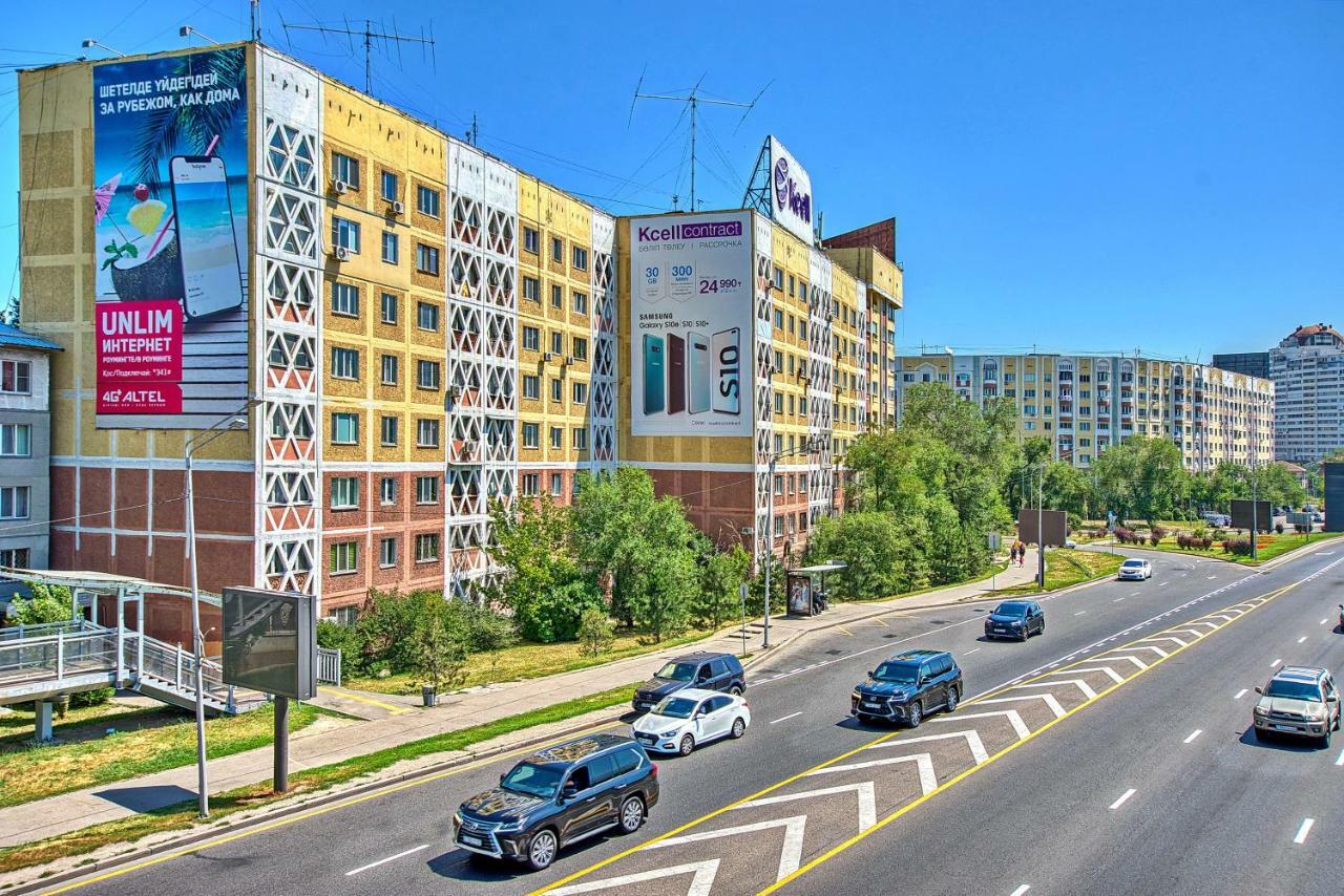 Apartment Near The President'S Park. Orbita-2 Almaty Extérieur photo
